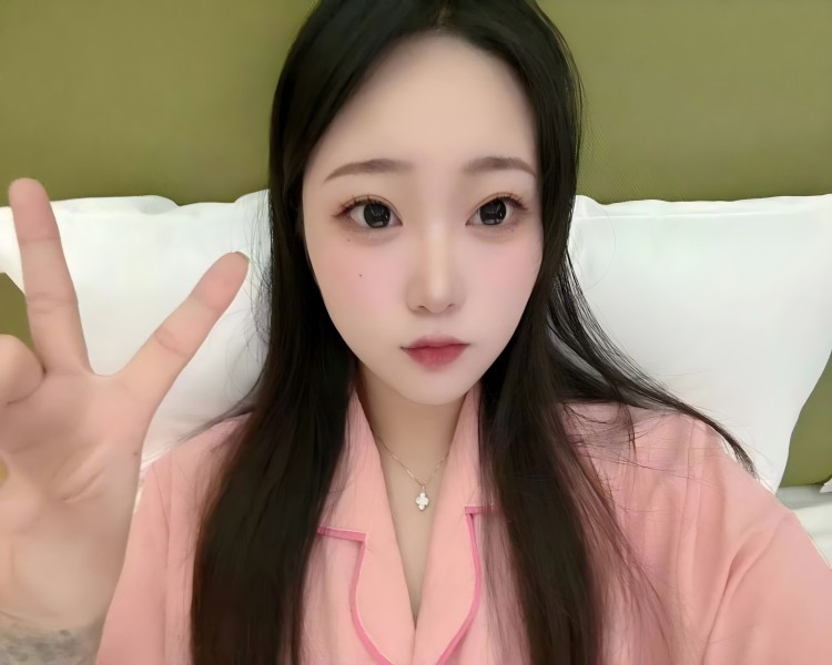穿到只有男人世界(NP),免费韩剧在线观看
